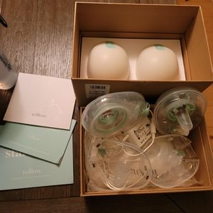 Willow 3 breast pump